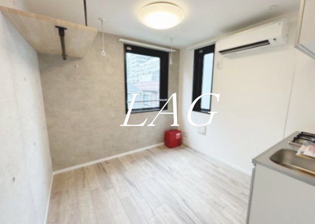 居室・リビング　洋室のお部屋です。（同仕様です）