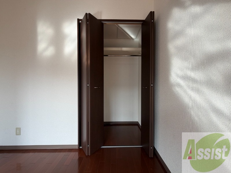 収納　収納もバッチリあるのでお部屋が片付きますよ！