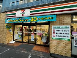 コンビニ　セブンイレブン高田馬場小滝橋店（コンビニ）まで270m