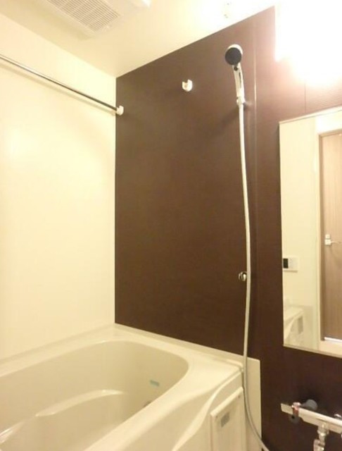 バス・シャワールーム　バスルーム