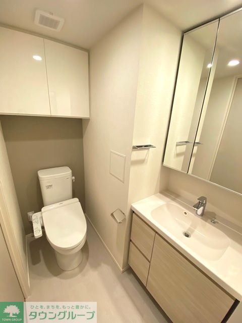 トイレ　※写真は同タイプ住戸です。