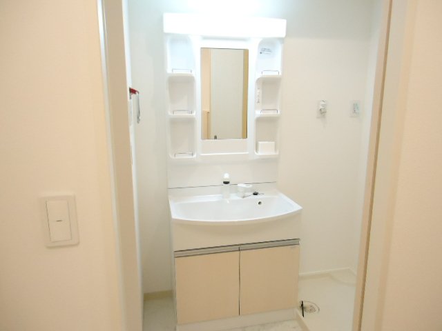 洗面設備　洗髪洗面化粧台