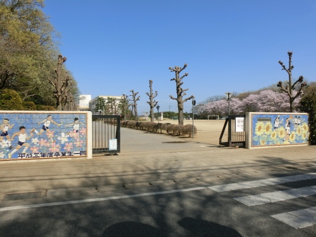 【シティハイム山崎の小学校】