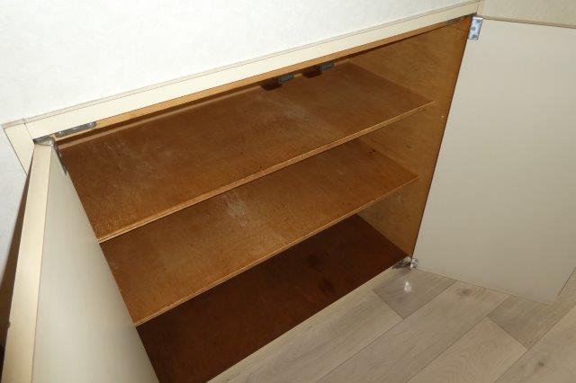 収納　シューズボックス