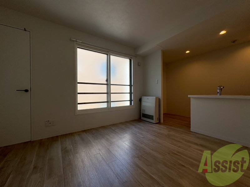 居室・リビング　広々としたリビングですね。使い勝手がよさそうですね！