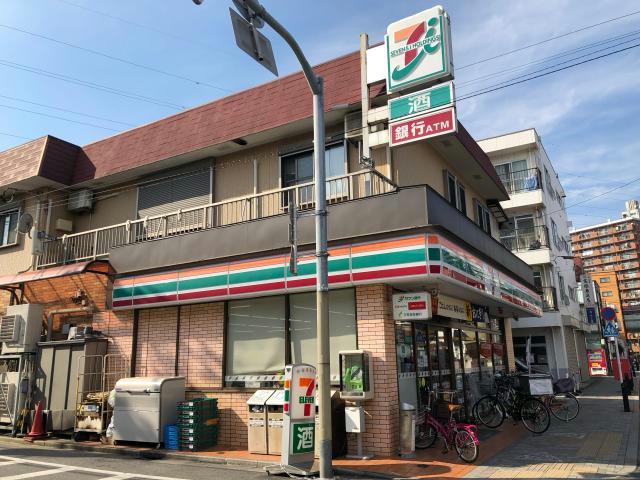 コンビニ　セブンイレブン金町店（コンビニ）まで557m