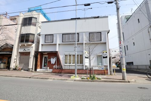 病院　吉友歯科医院（病院）まで752m