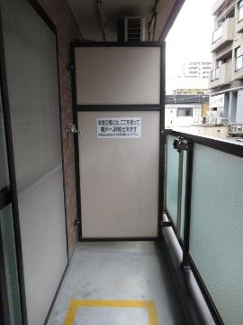 　バルコニー　ベランダ