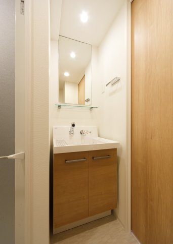 洗面設備　※類似タイプ参考写真です（仕様やカラータイプが異なる場合がご