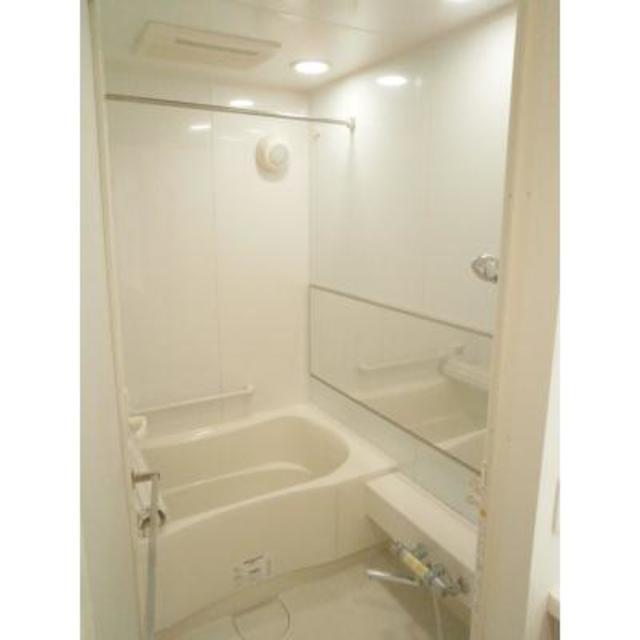 バス・シャワールーム　※写真は同タイプ住戸です。