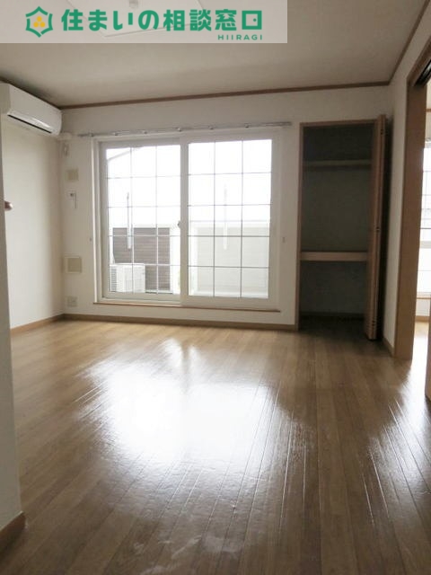 居室・リビング　同型