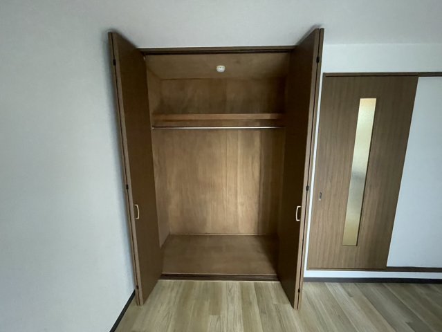 収納　同物件別部屋写真