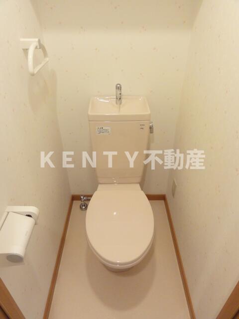 トイレ　清潔感のあるトイレです