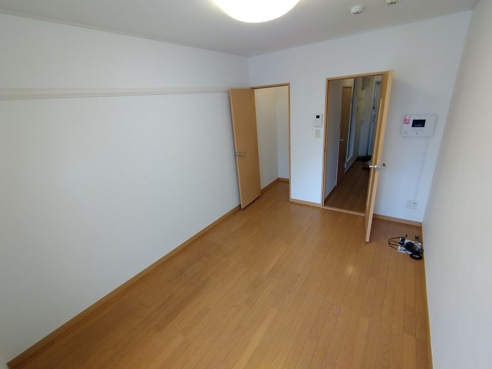 その他　２階以上は絨毯仕様です。