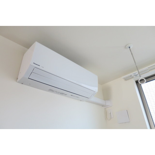 その他設備　ＡＣ２基、室内物干し付！