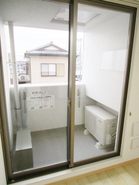 バルコニー　同じ施工会社の参考写真です