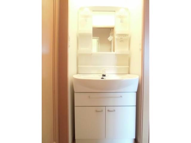 洗面設備　同タイプ