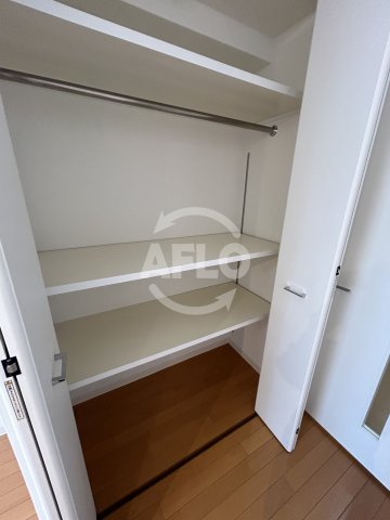 収納　レジディア京町堀　クローゼット