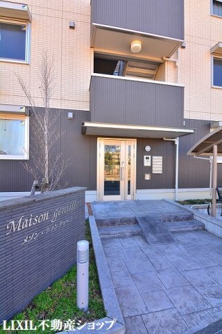 エントランス　オートロック付のエントランスです。