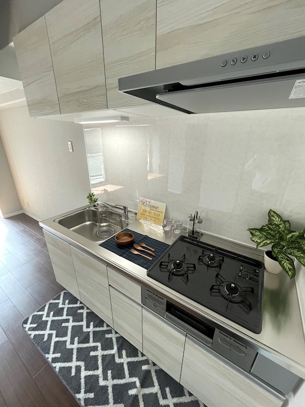 キッチン　※別部屋の写真です