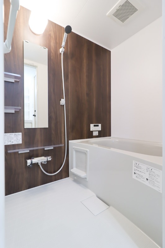 バス・シャワールーム　図面と現状に相違がある場合には現状を優先