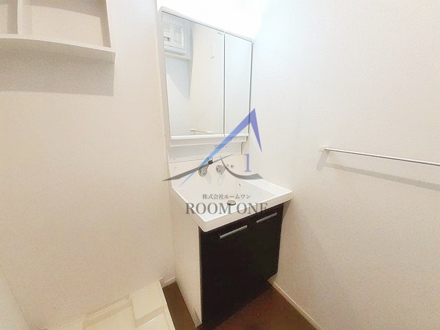 洗面設備　独立洗面台です。