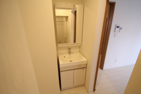 洗面設備　※別部屋の写真です