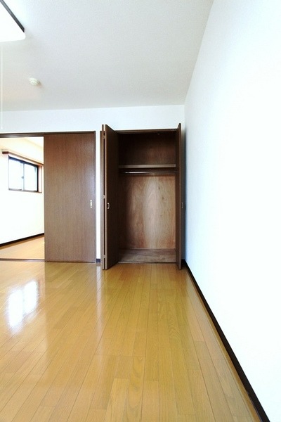 収納　★別部屋参考写真です★