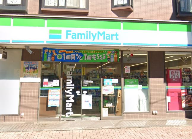 コンビニ　ファミリーマート 和泉多摩川駅前店（コンビニ）まで722m