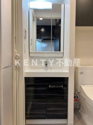 洗面設備　広い洗面スペース
