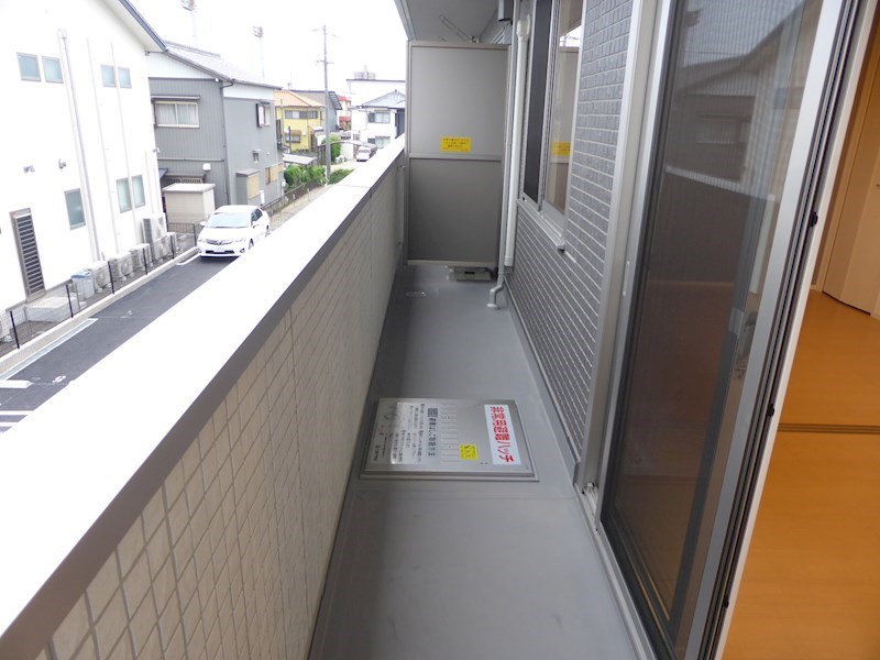 バルコニー　同物件別部屋