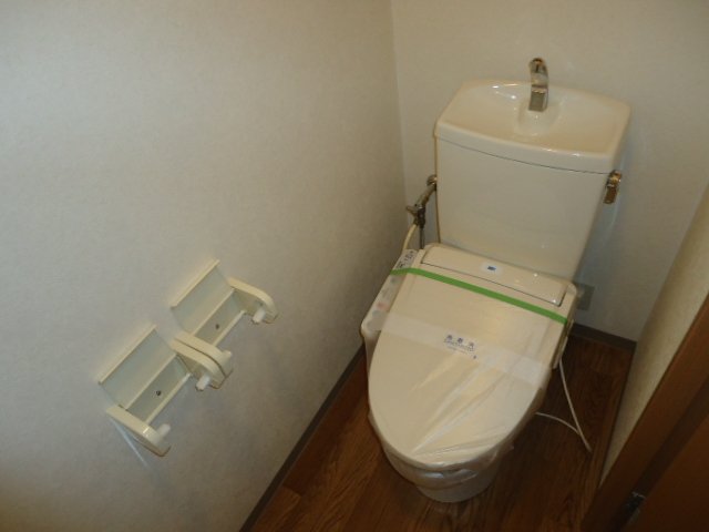 トイレ　シャワー付トイレ