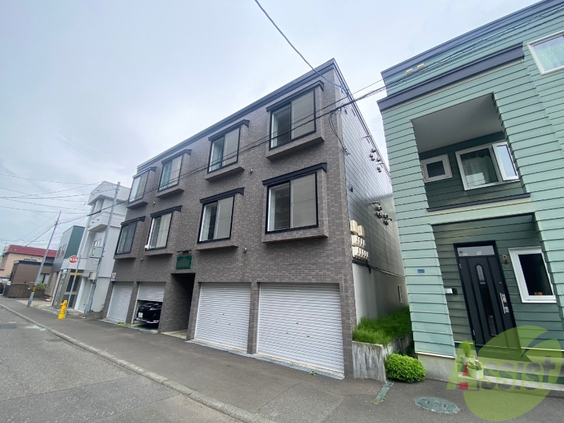 建物外観　札幌市中央区宮の森３条「パレット宮の森」