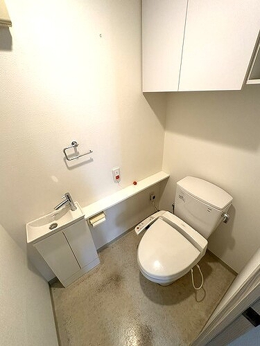 トイレ　落ち着いたトイレです