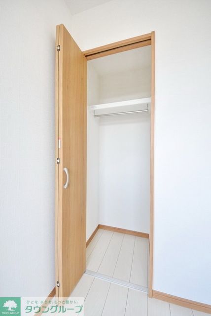 その他設備　奥行きのある収納スペース