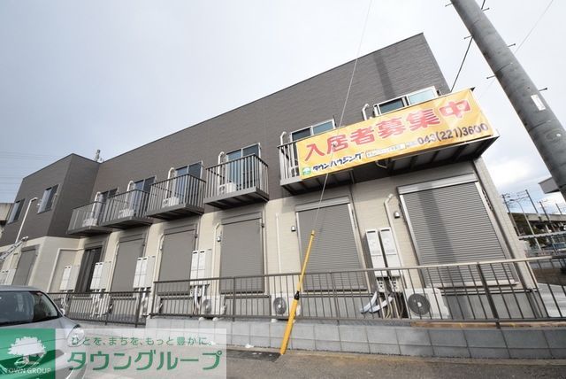 建物外観　綺麗な新築の建物