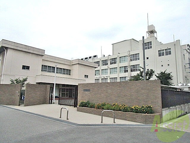 中学校　大阪市立宮原中学校（中学校）まで387m