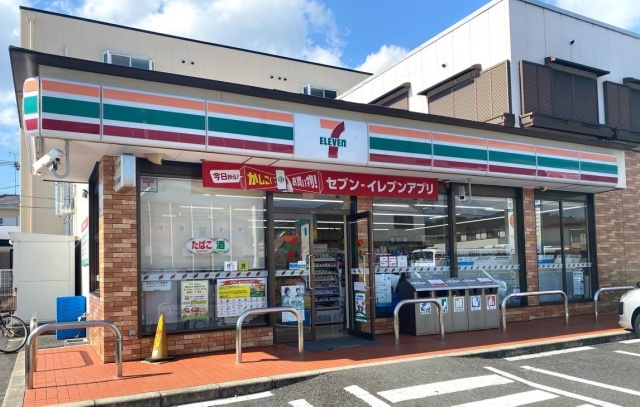 コンビニ　セブン－イレブン　大津平津店（コンビニ）まで400m