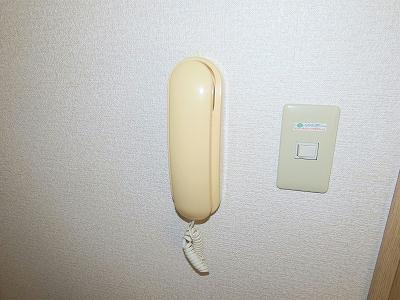 セキュリティ　インターホンあり