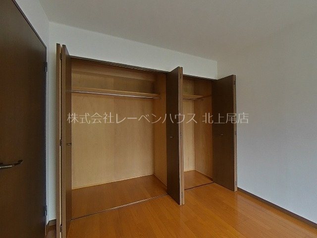 収納　お問合せは048-772-8202