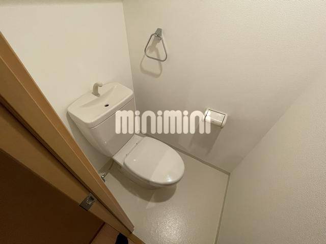 トイレ　なんだか落ち着くトイレです