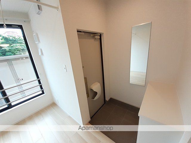 リヴェールIIIの玄関写真