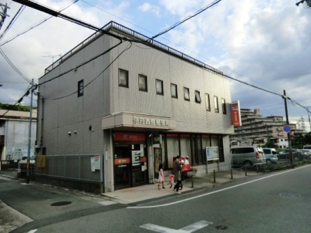 郵便局　伊丹西野郵便局（郵便局）まで304m