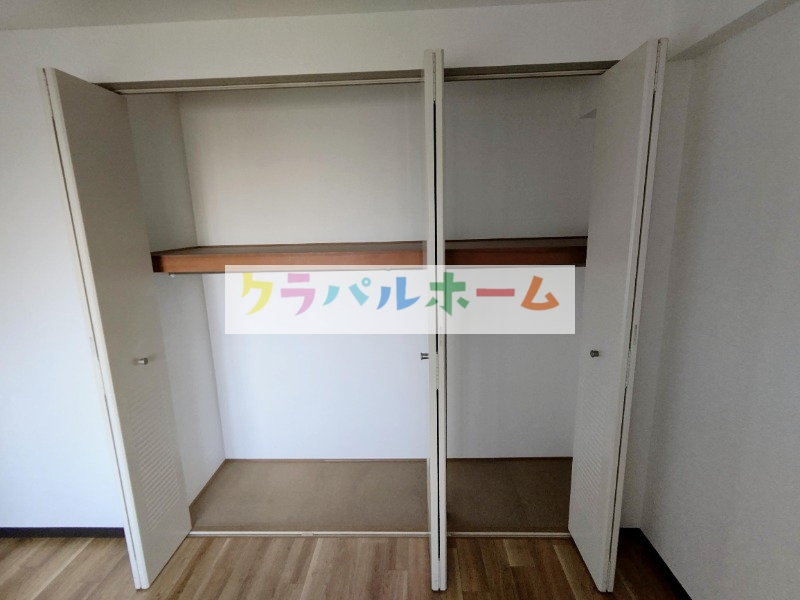 収納　洋室クローゼット