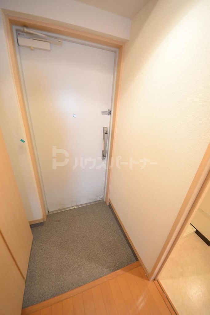 レジデンス・フォンテーヌの玄関写真