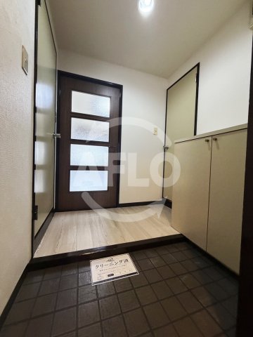 グレース青木の玄関写真