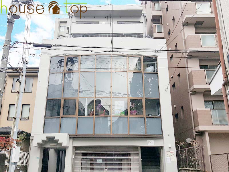 建物外観　エレベーター・オートロック完備！6階建てのマンション♪
