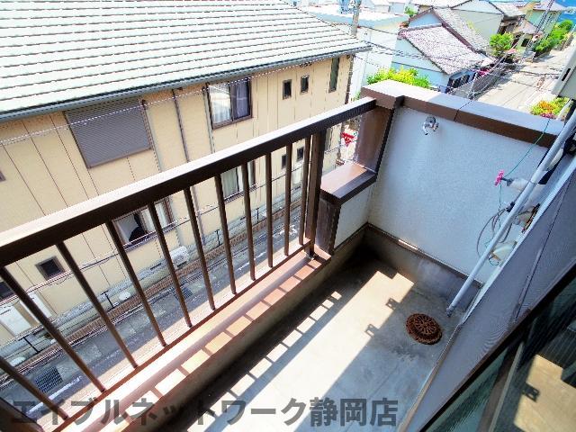 静岡鉄道静岡清水線 春日町駅 徒歩5分 3階建 築37年の内装写真