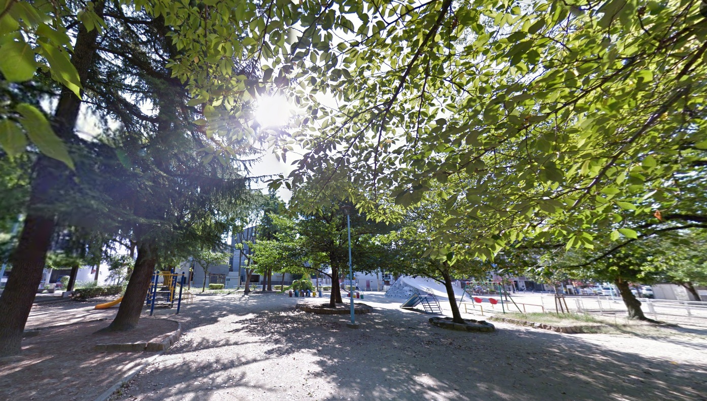 公園　東小橋公園（公園）まで427m