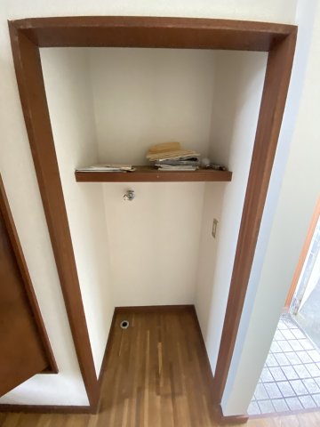 洗面設備　室内洗濯機置き場